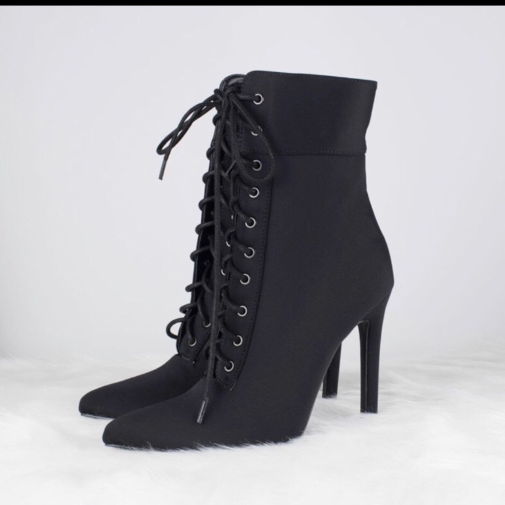 Sexy Pointed Lace Up Bootie